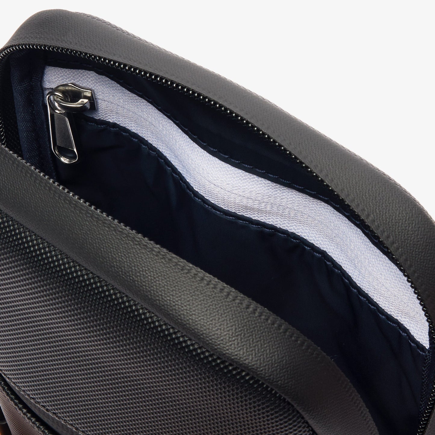 Small LCST Slimline Satchel-NH3307LV